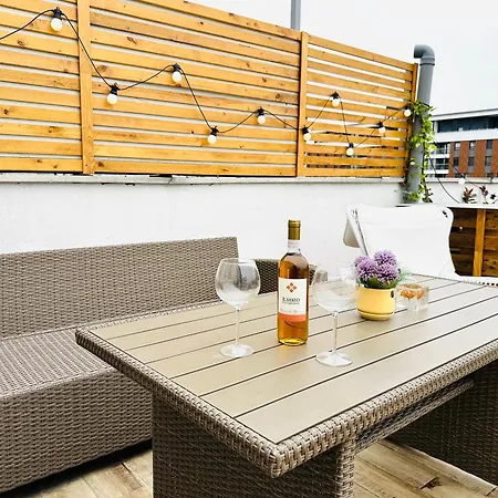 Golden Sunset Terrace Ana *