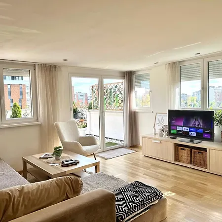 Golden Sunset Terrace Ana Διαμέρισμα Βελιγράδι