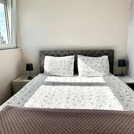 Golden Sunset Terrace Ana